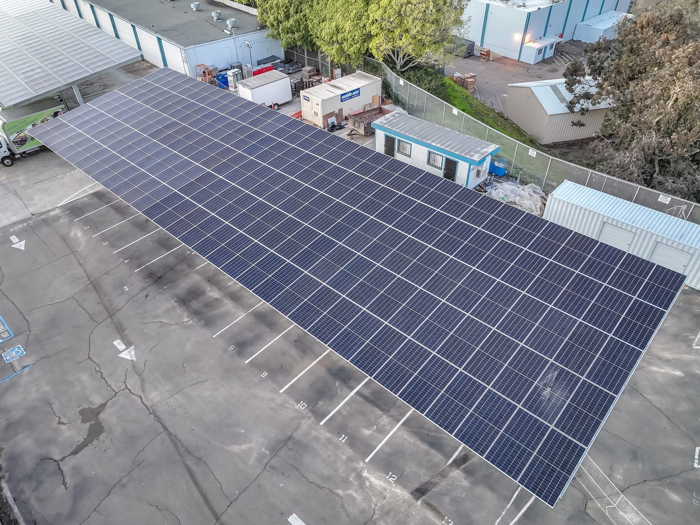 Commercial battery storage array